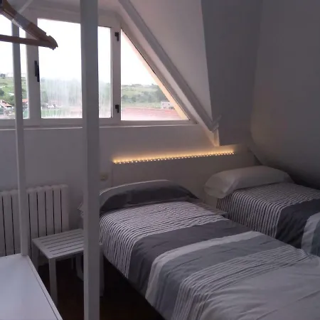 Chalet En Primera Linea De Playa,