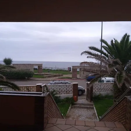 Сasa de vacaciones Chalet En Primera Linea De Playa, Suances